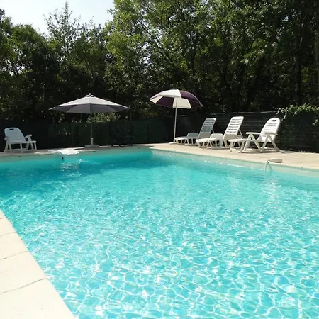 Hébergement de vacances Basilic Avec Piscine En Sud Ardèche